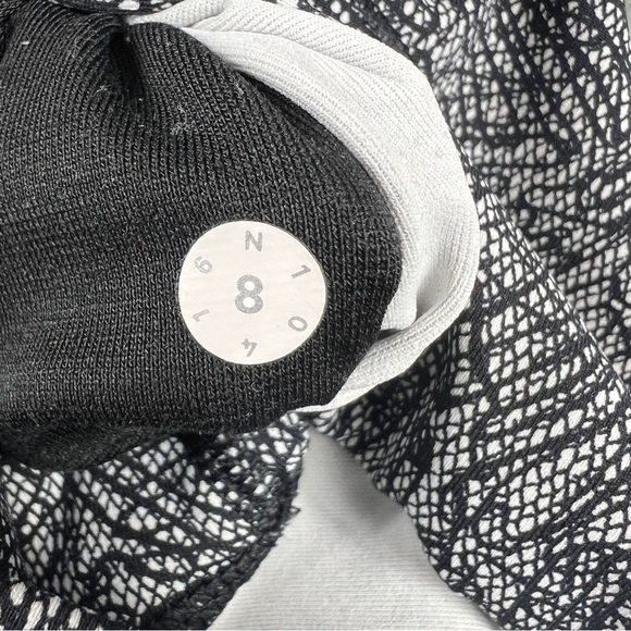 Lululemon Wunder Under High Rise Crop Leggings Womens Size 8 Geometic Pattern - Picture 2 of 5